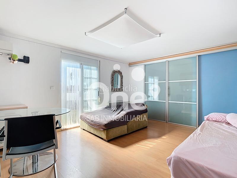 Foto 00862071-15a9-46e5-821f-bd645f7134d9. Xalet amb xemeneia calefacció piscina a Urbanizaciones Llíria