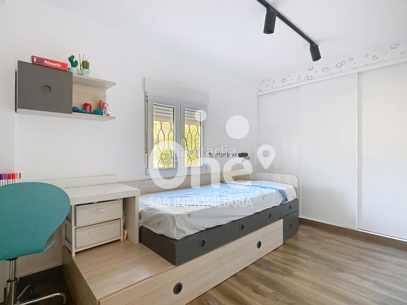 Foto 0e7cb0f9-6294-4e74-8b14-14c0ff74129a. Xalet amb xemeneia calefacció piscina a Urbanizaciones Llíria