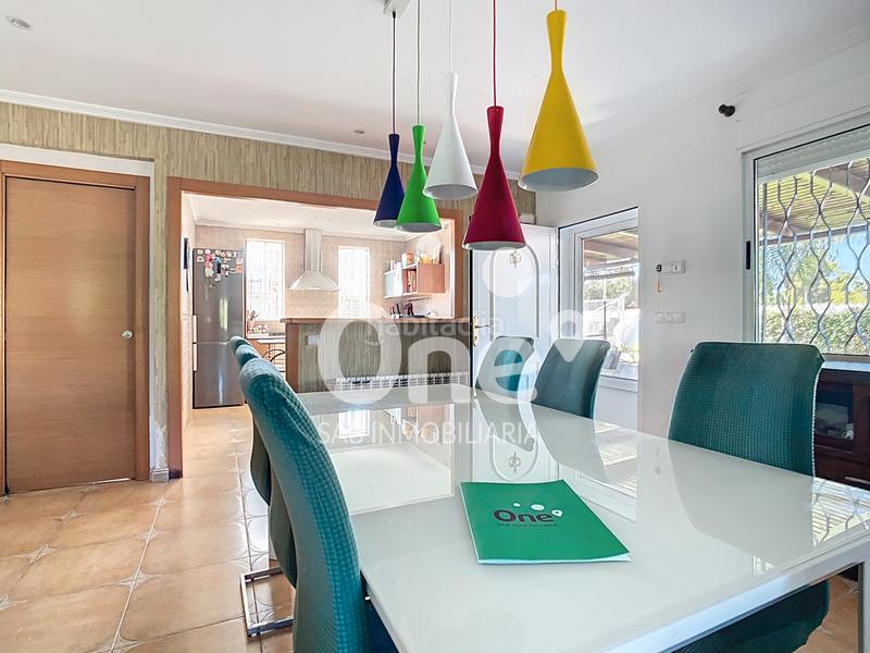 Foto 56266334-d5fe-412f-a4a5-92a178dcf6af. Xalet amb xemeneia calefacció piscina a Urbanizaciones Llíria