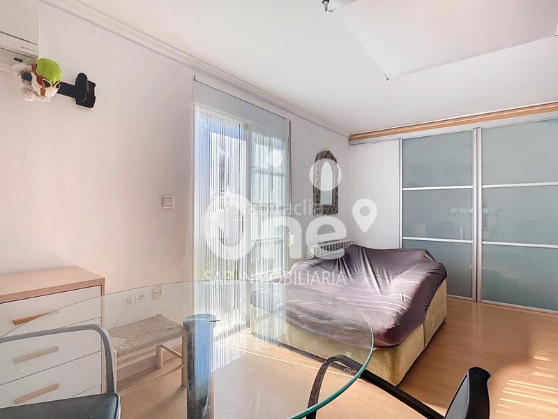 Foto 6e9ec8a1-6ee6-41fa-bef7-3e38a6806a97. Xalet amb xemeneia calefacció piscina a Urbanizaciones Llíria