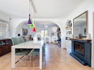 Chalet  Carrer de felipe campuzano. One sab inmobiliaria te presenta fantástico chalet independiente