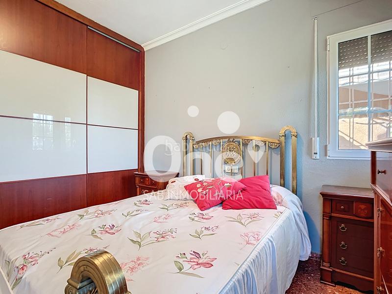 Foto 57a45d1c-6c08-4049-9e7b-d3eda6aa7d19. Chalet with fireplace heating parking in San Antonio de Benagéber