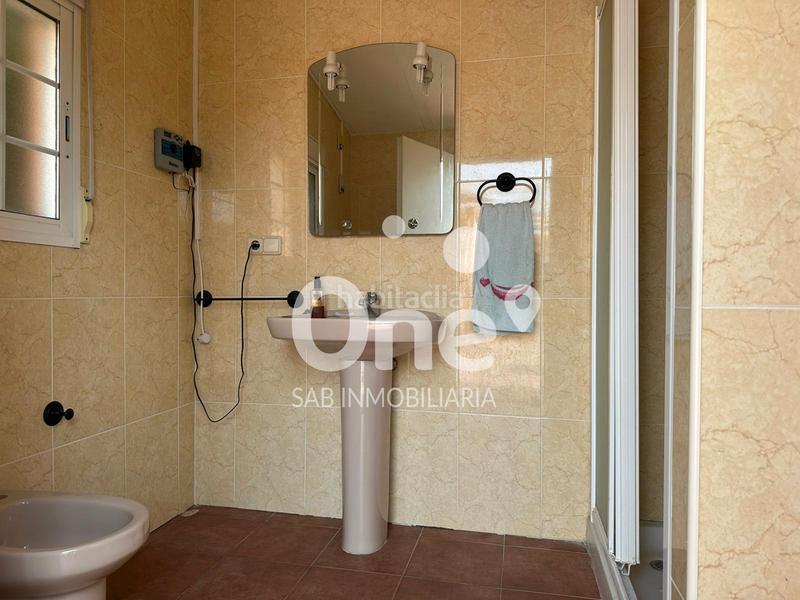 Foto 6b25fe3d-8209-42e1-87af-26e1d292611f. Chalet with fireplace heating parking in San Antonio de Benagéber