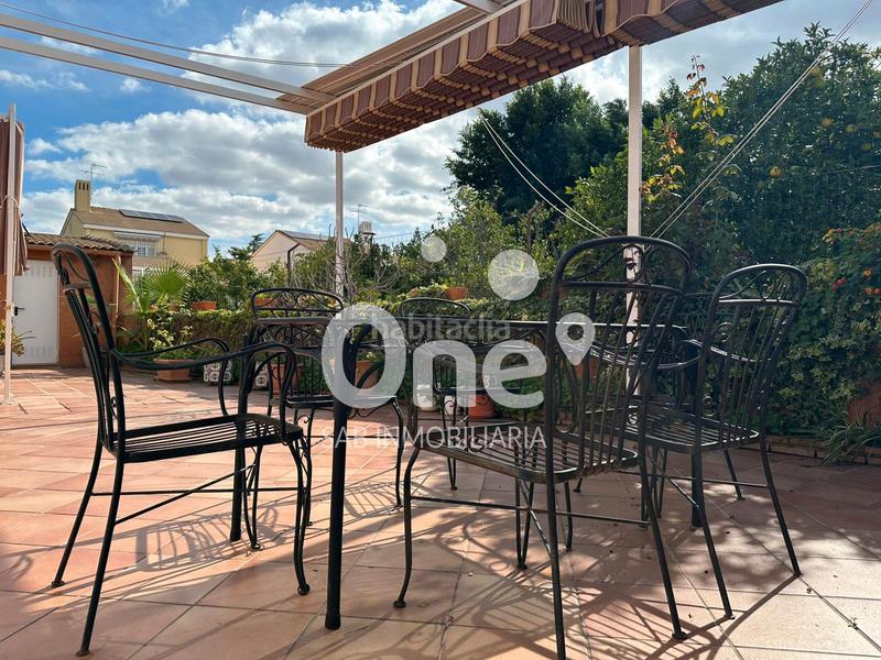 Foto 7f06bf5a-c94f-46e2-8097-5637e1e8b8db. Chalet with fireplace heating parking in San Antonio de Benagéber