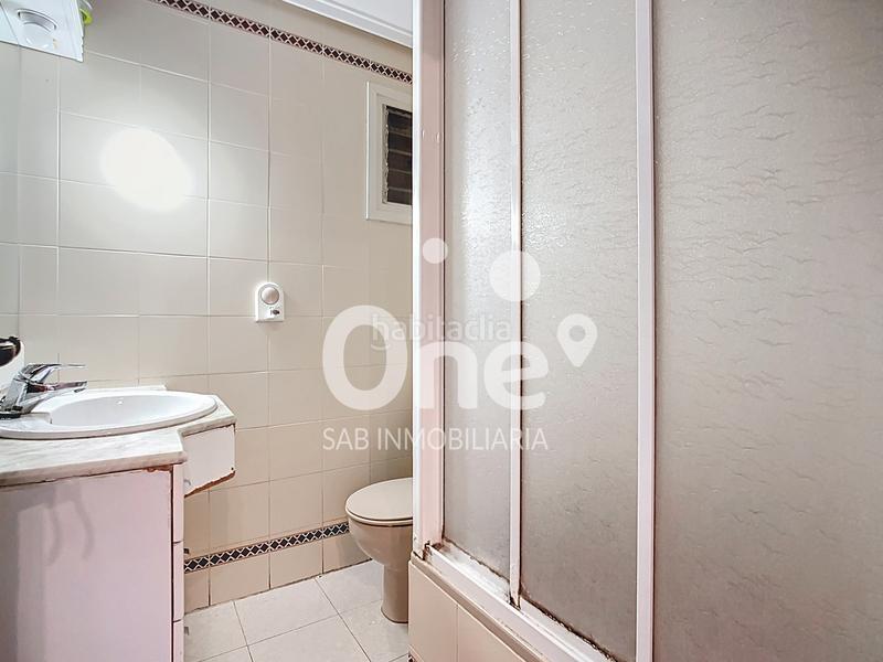 Foto 85630780-50bd-4027-a283-680f5b1f943e. Chalet with fireplace heating parking in San Antonio de Benagéber