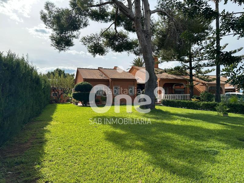 Foto a53bc528-7cc8-48a0-bdda-0276427b4a81. Chalet with fireplace heating parking in San Antonio de Benagéber