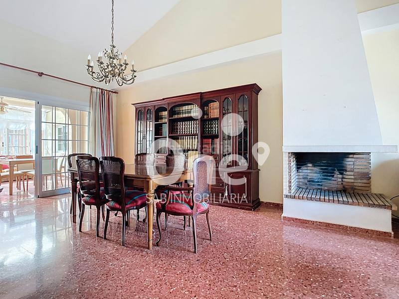 Foto ac228329-2203-41c1-8878-c3dd818d10eb. Chalet with fireplace heating parking in San Antonio de Benagéber