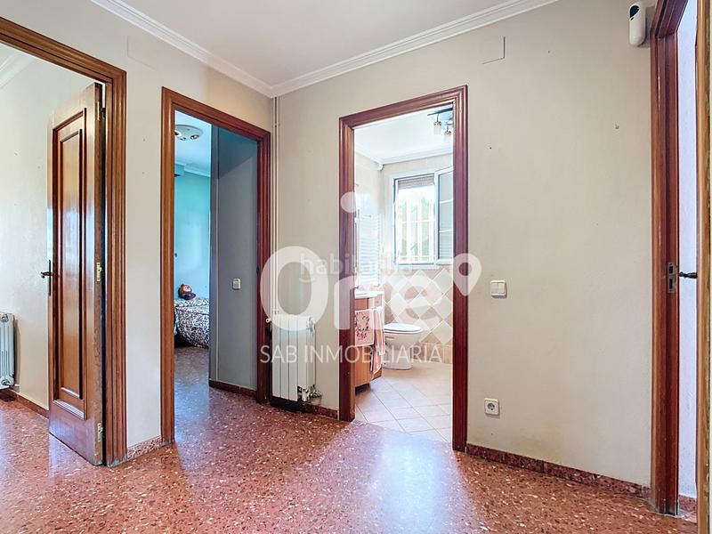 Foto d56eeb69-8b52-41bc-8968-add1073ab6e2. Chalet with fireplace heating parking in San Antonio de Benagéber