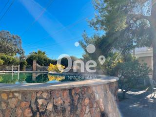 Xalet  Camí de paterna. One sab inmobiliaria presenta en exclusiva chalet independiente