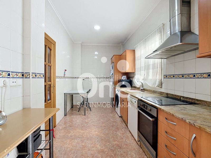 Foto 3fc7abb3-80d8-4a38-a361-b66e93c4e48c. Casa adossada amb calefacció aparcament piscina a San Antonio de Benagéber