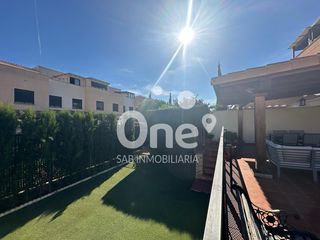 Maison jumelée à San Antonio de Benagéber. One sab inmobiliaria te presenta esta espectacular vivienda pare