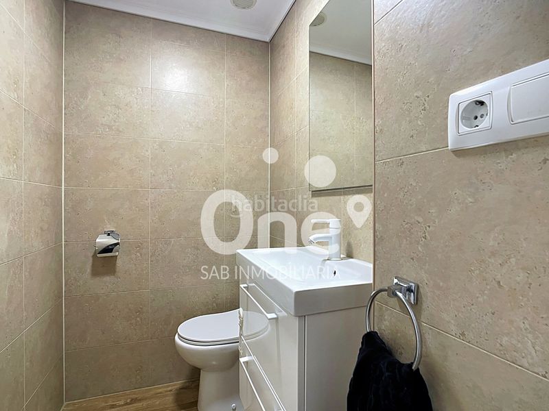 Foto fc9c2258-8241-4859-9662-775fc4b5ebf4. Casa adossada amb xemeneia calefacció aparcament piscina a San Antonio de Benagéber