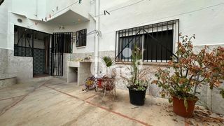 Piso  Calle de la purísima. One sab inmobiliaria presenta vivienda en planta baja, terraza y