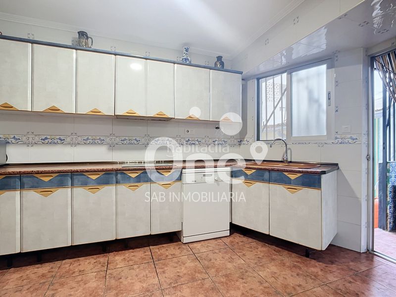 Foto e8db0540-d7bc-4bb1-8034-c1954fb28110. Pis a San Antonio de Benagéber