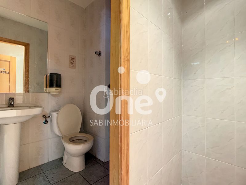 Foto 417aa3ba-cb0e-42f3-a930-21e6a6bff26e. Local comercial a Cardenal Benlloch Mislata