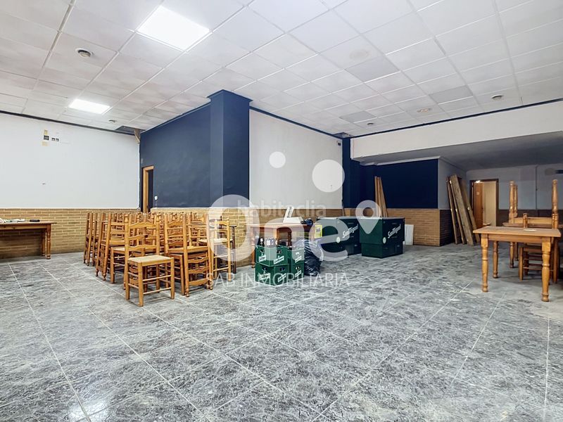 Foto 93e72e27-3ae1-41b1-b5c8-1a6b24c99124. Local comercial a Cardenal Benlloch Mislata