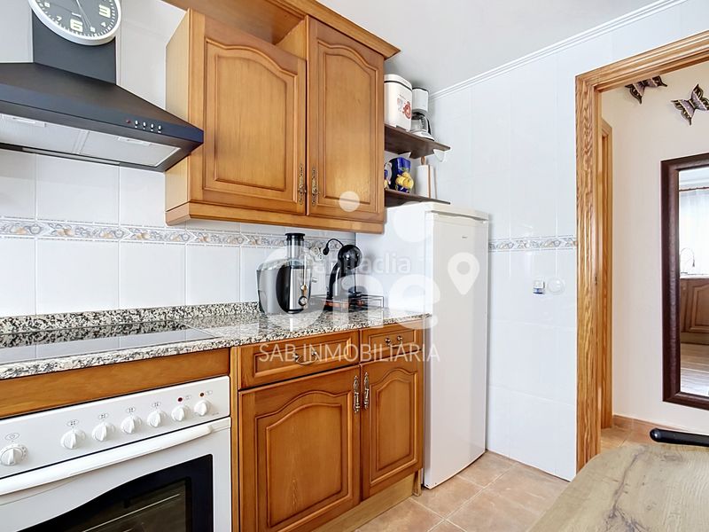 Foto 124179b9-9a9d-4b86-86ae-982409610126. Casa aparellada amb piscina a La Conarda Pobla de Vallbona (la)