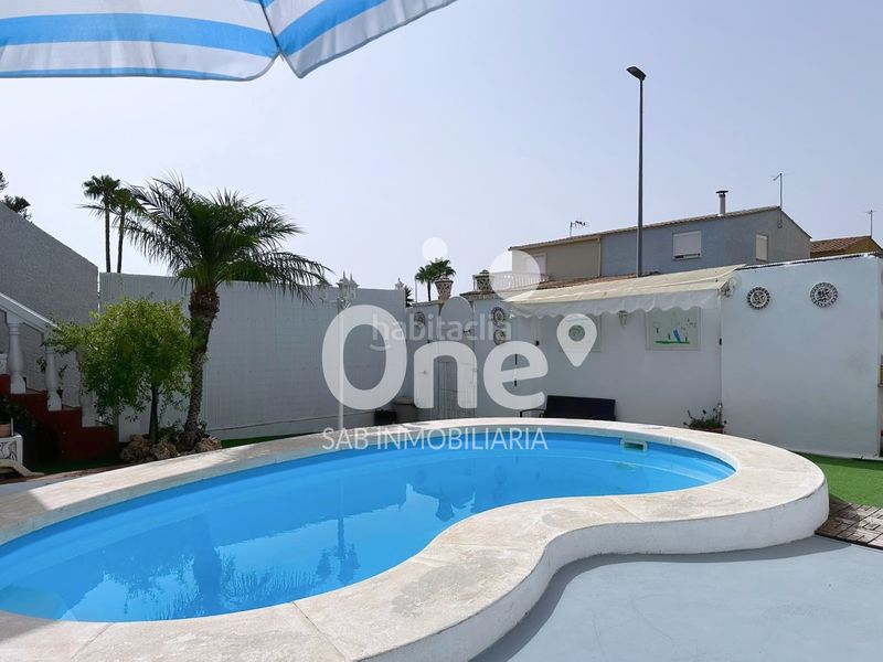 Foto 1c7224ff-9ddf-4ddf-9179-7b1f50fcac40. Casa aparellada amb piscina a La Conarda Pobla de Vallbona (la)