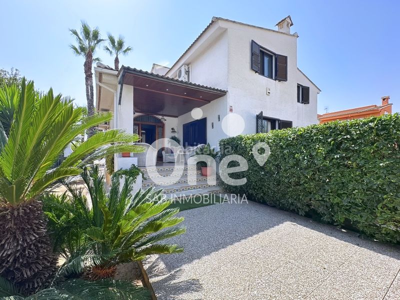 Foto 4b27445b-1ae8-4210-900c-b3e41c849458. Xalet amb calefacció piscina a Entrepinos Eliana (l´)