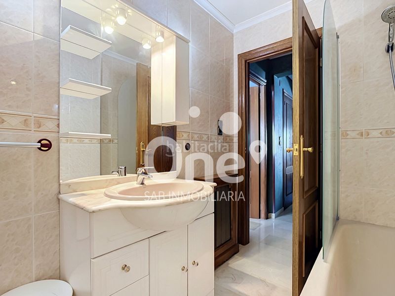 Foto 58648a22-8b4e-4069-add1-8a966ea76ec4. Xalet amb calefacció piscina a Entrepinos Eliana (l´)