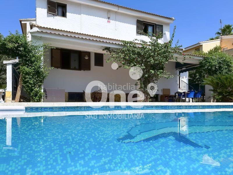Foto b5929361-8f13-4002-9785-25b8f361bd82. Xalet amb calefacció piscina a Entrepinos Eliana (l´)