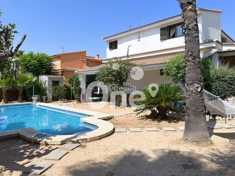 Foto f6085f87-8eff-4bbd-81b4-9918b1d45a4f. Xalet amb calefacció piscina a Entrepinos Eliana (l´)