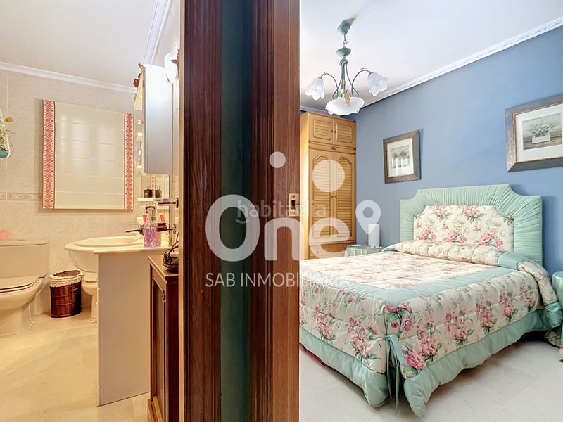 Foto f777dffe-bf4d-4180-88fb-3af6878b92cf. Xalet amb calefacció piscina a Entrepinos Eliana (l´)