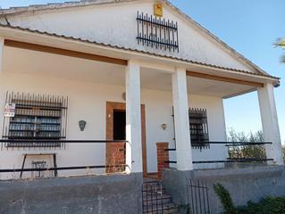 Casa  Camino casarrubios. Casa / chalet independiente en venta en camino casarrubios, las