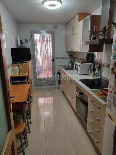 Foto 7e723612-a7fe-4474-956b-9e5c712a1f4a. Zweistöckige wohnung mit heizung parking in Tomelloso