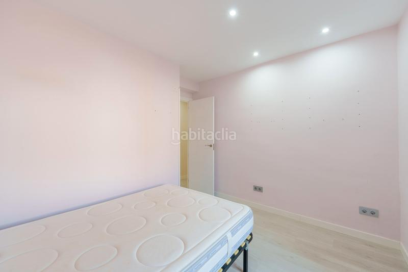 Foto 61679d48-8dad-4085-a43b-2aceeb9cfc9a. Piso  en venta en cl valmojado, Aluche, latina, en Madrid