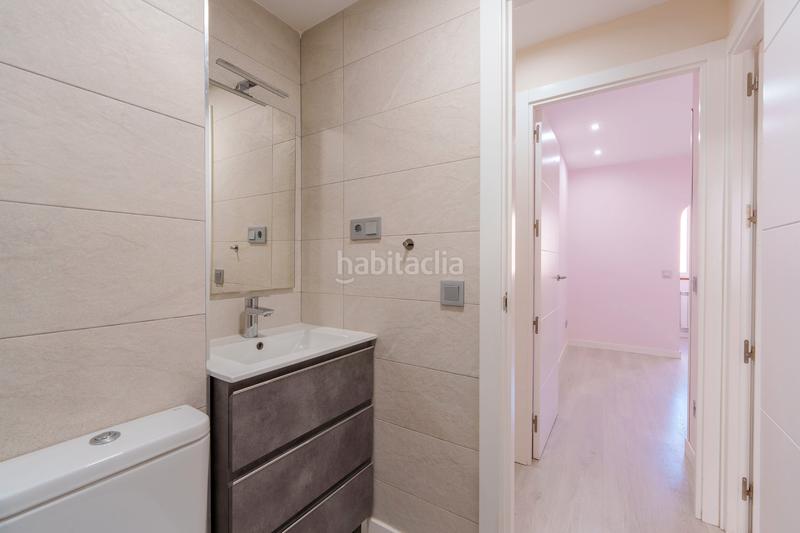 Foto d384b5d9-73f1-4788-bd4a-a4b532b87762. Piso  en venta en cl valmojado, Aluche, latina, en Madrid