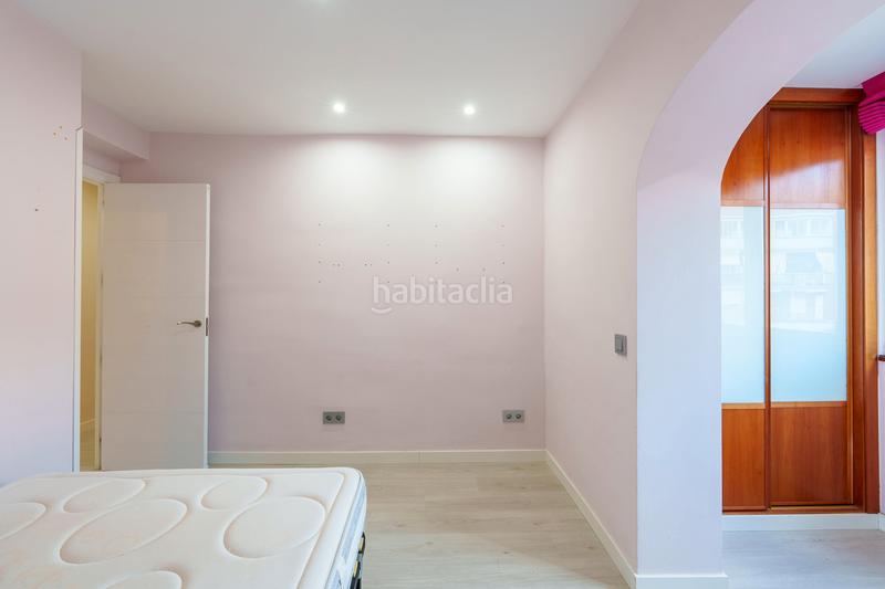 Foto f5c38777-2b92-48c3-abf3-a8f67a6eb6a3. Piso  en venta en cl valmojado, Aluche, latina, en Madrid