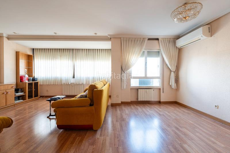Foto 18f37f90-f6e5-4279-a4b3-e42d7ae6b900. Appartement avec chauffage parking dans Aluche Madrid