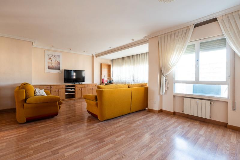 Foto 5f450932-47e2-47e6-9d5b-1e7f39b68969. Appartement avec chauffage parking dans Aluche Madrid