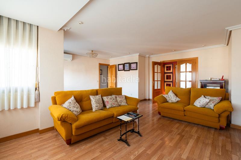 Foto c40886c0-cf9a-41b2-9596-3c681a9e093a. Appartement avec chauffage parking dans Aluche Madrid