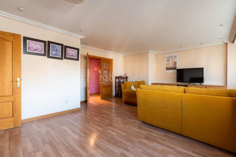 Foto eca80f41-818b-40c1-8b41-b529aeb698a1. Appartement avec chauffage parking dans Aluche Madrid