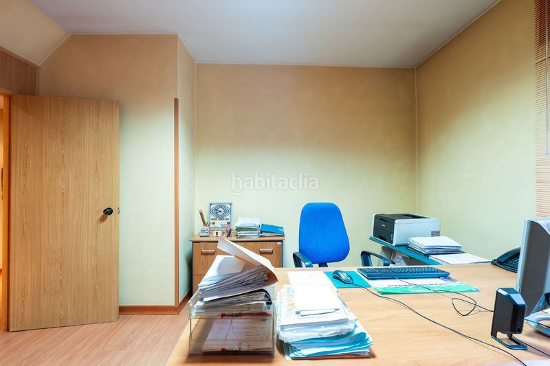 Foto 22abcf38-18f0-42e2-8b2a-e2481ba8fc84. Piso  en venta en calle de latina, Lucero, latina, en Madrid