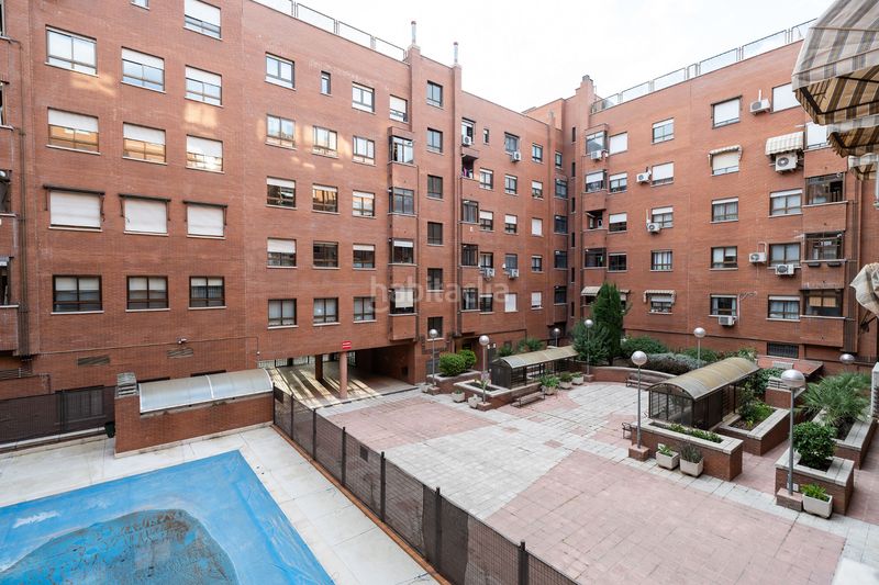 Foto 697d4790-5065-42a1-abe5-e46ffca1af30. Piso  en venta en calle de latina, Lucero, latina, en Madrid