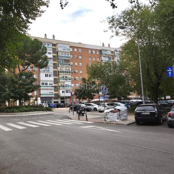 Foto c9e40c5e-f05f-4807-a002-8f2001136f06. Pis a Aluche Madrid