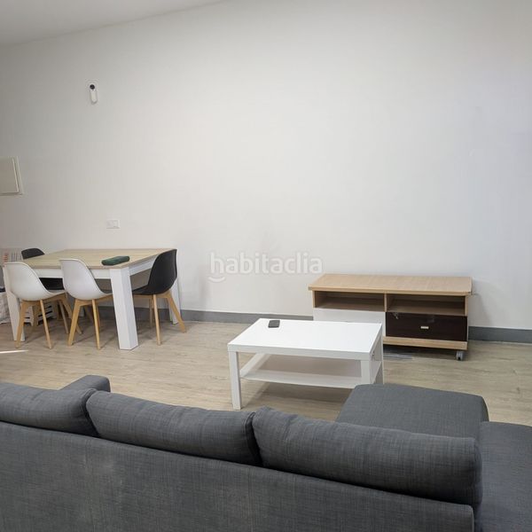 Foto f8fa77d7-ce92-4c7d-b92c-c229adc1bc48. Pis a Aluche Madrid