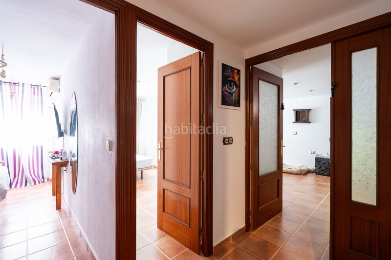 Foto ae741b60-f656-490d-9150-d27063cd9ae5. Pis amb calefacció aparcament piscina a Aluche Madrid