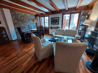 Maison jumelée à Camí borda del marticella 29. Preciosa casa rústica en sant pere del tarter