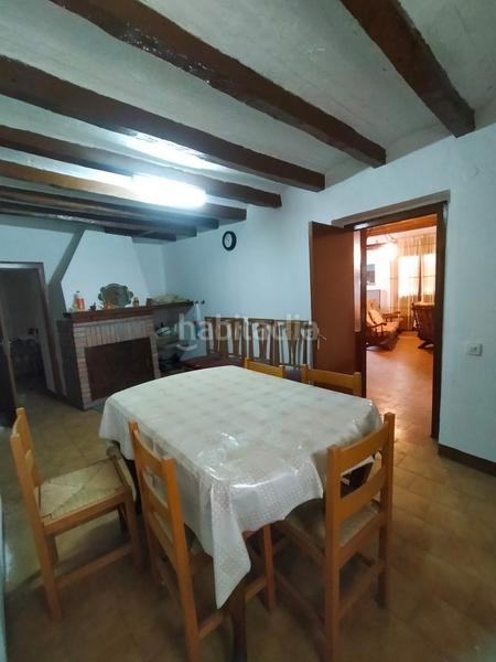 Foto d521fac0-13a3-4c48-896b-327e51926b56. Chalet in travessera de la cuesta 3 in Cubells