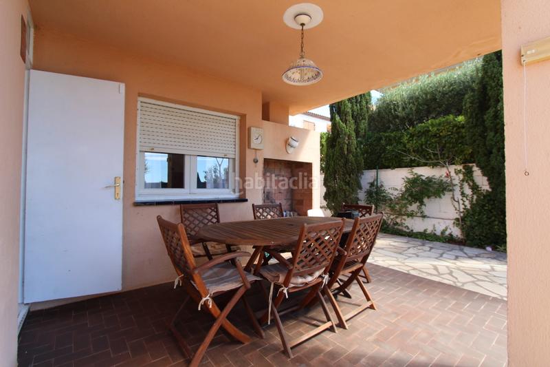 Foto 53440a5c-8385-4c06-b083-c492bfff86d4. Casa pareada  esquinera con una situación excepcional a 150m de la playa en Vandellòs i l´Hospitalet de l´Infant
