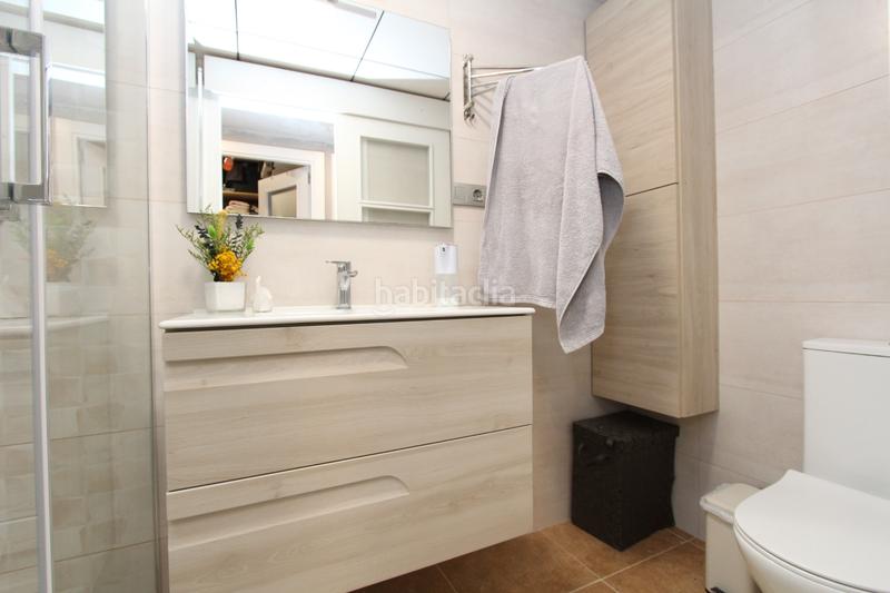 Foto 0f4081f1-f4c6-4e48-9ed6-a37a82d2e15b. Pis amb calefacció aparcament a Centre Miami Platja