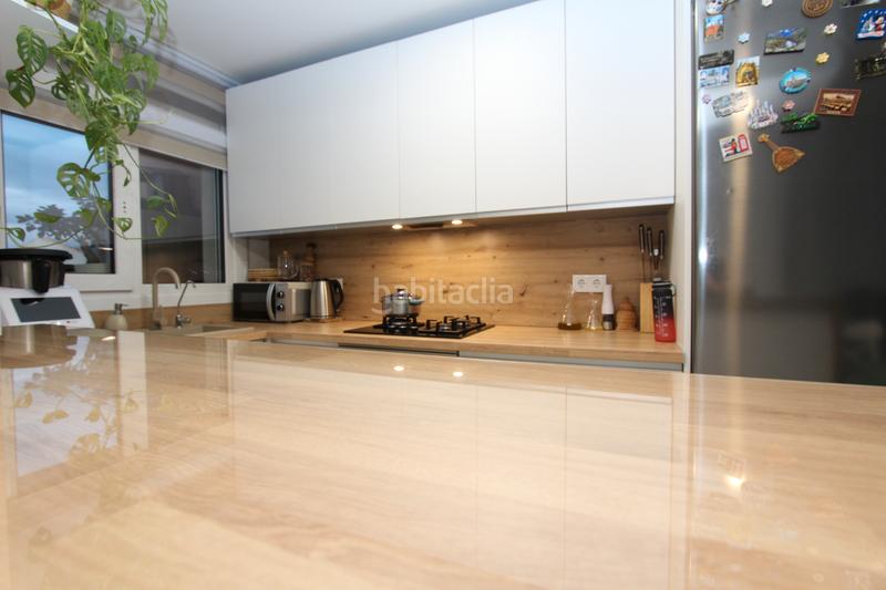 Foto e9efaeb4-1339-4aeb-8c65-5944cb06e25b. Pis amb calefacció aparcament a Centre Miami Platja