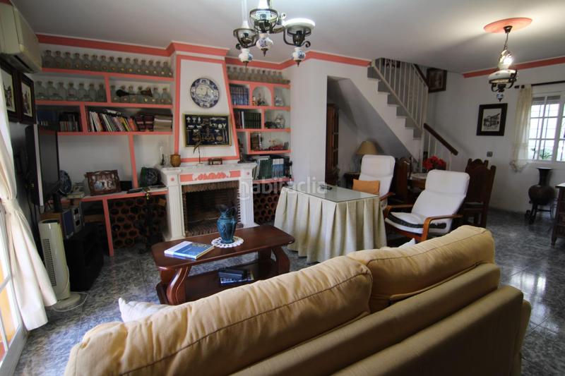 Foto dd6af90f-eae8-4092-804e-c1e0e36d23ea. Chalet con parcheggio in La Carihuela - Los Nidos Torremolinos