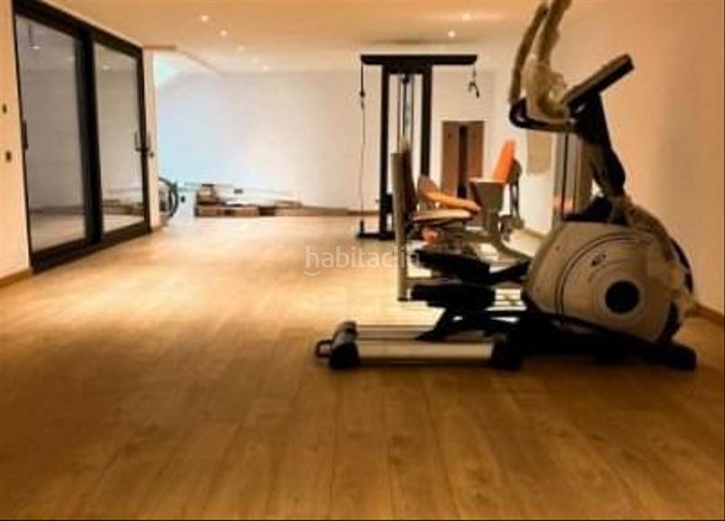 Foto 1d6c6a40-54d2-4d7d-a7e9-720d1ed493c3. Chalet espectacular villa chalet en benalmadena en Benalmádena