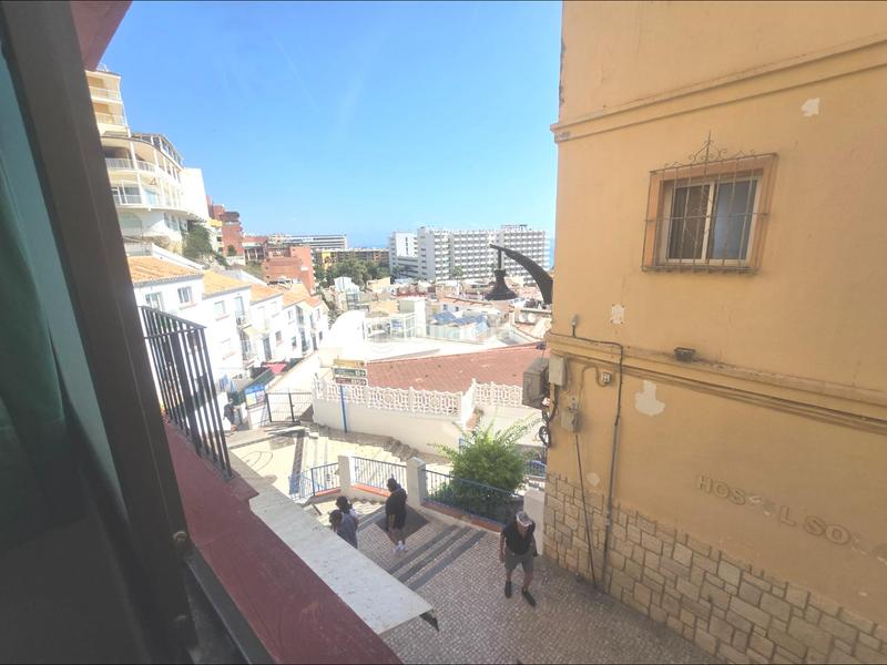 Foto 6d0a92d0-4713-4eab-9636-bdfebed0ea29. Piso amplio piso en El Bajondillo en El Bajondillo Torremolinos