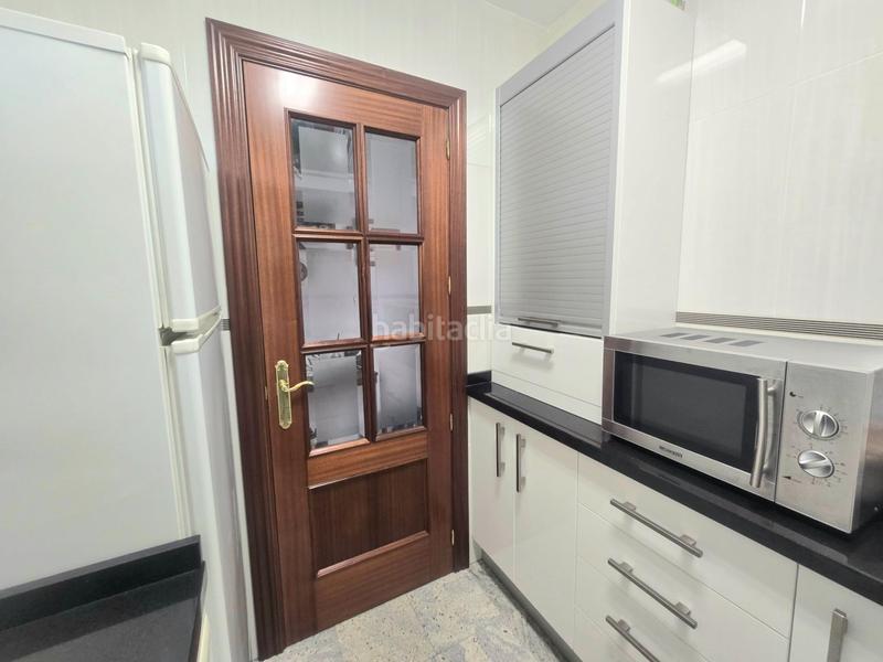 Foto 09809a6f-d904-472a-b50c-6566b94d8ece. Appartement dans calle calle de al-ándalus 14 dans Montemar Torremolinos